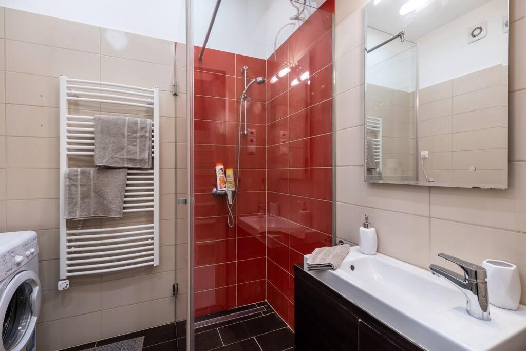 Apartamento Lovely Little Downtown Next To Subway,metro *